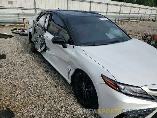 13 Photograph of a damaged car 4T1K61AK0MU484999 TOYOTA CAMRY 2021