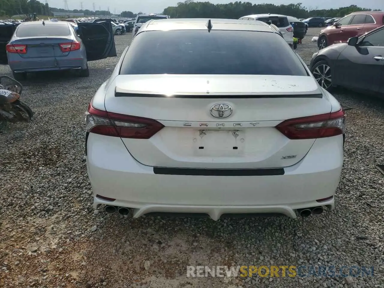 6 Photograph of a damaged car 4T1K61AK0MU484999 TOYOTA CAMRY 2021