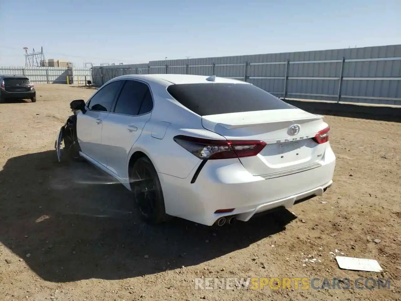 3 Photograph of a damaged car 4T1K61AK0MU535434 TOYOTA CAMRY 2021