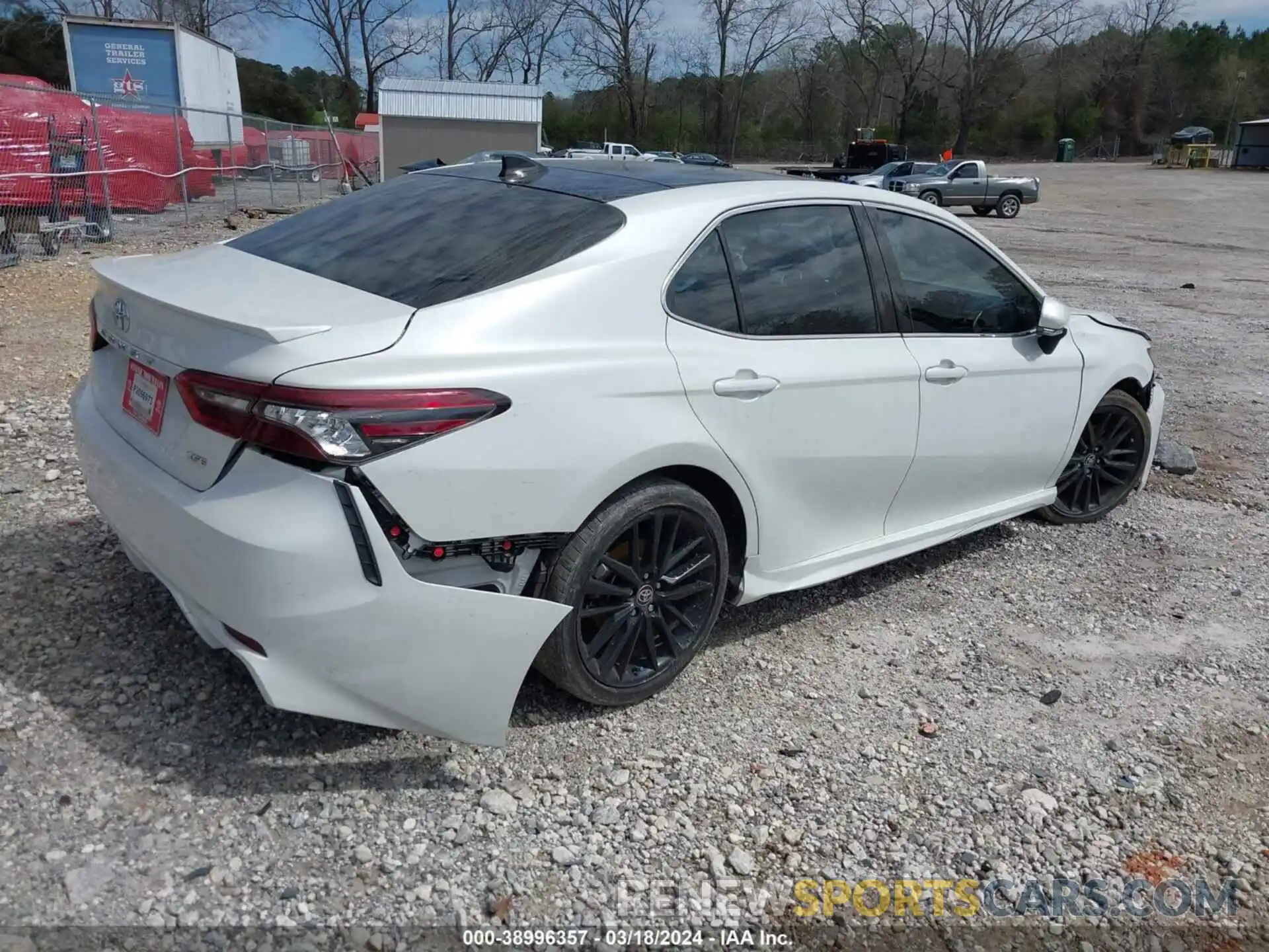 4 Photograph of a damaged car 4T1K61AK0MU535658 TOYOTA CAMRY 2021