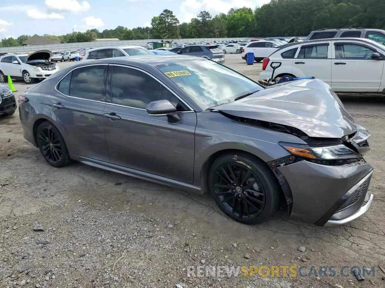 4 Photograph of a damaged car 4T1K61AK0MU572984 TOYOTA CAMRY 2021