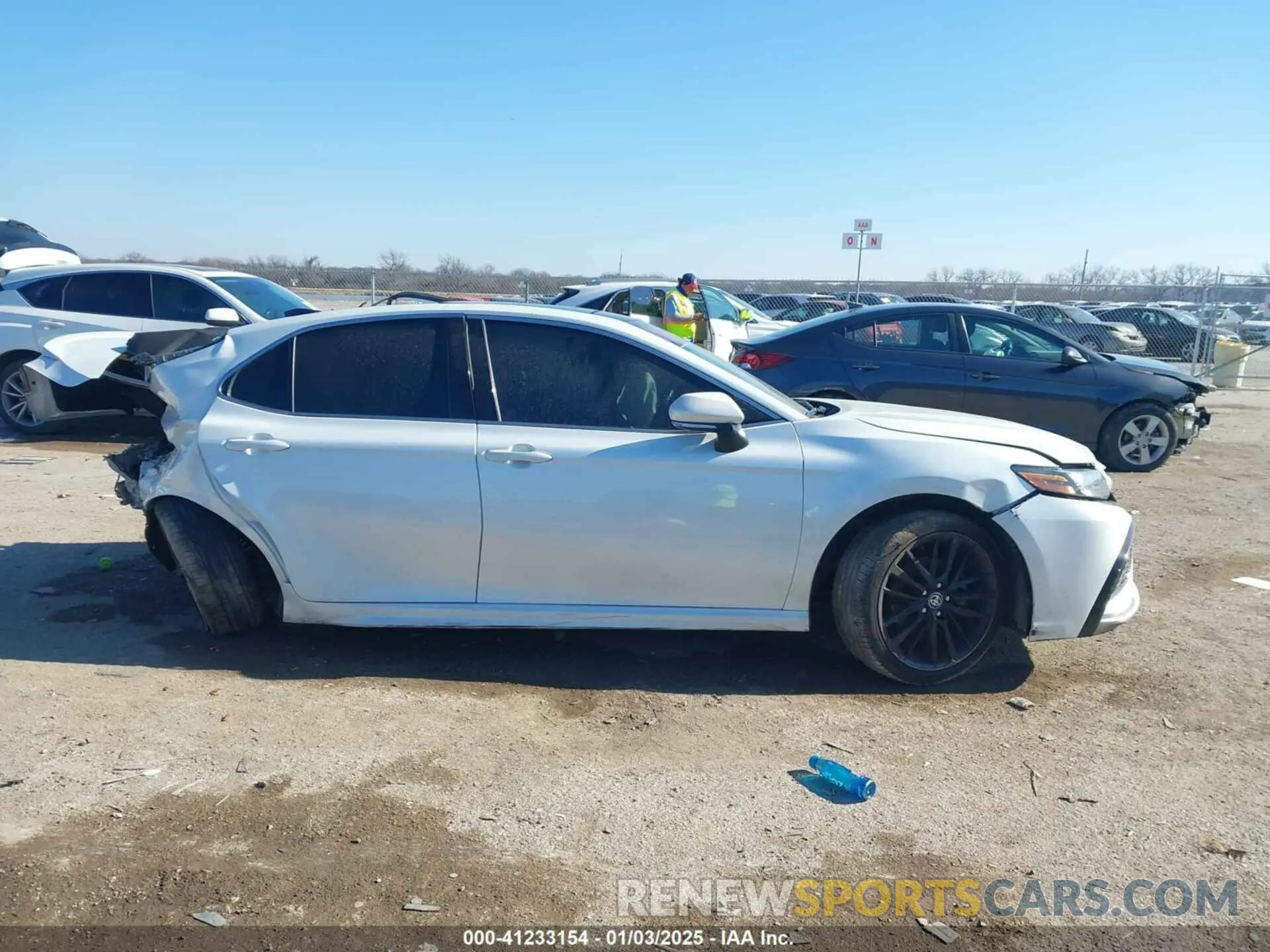 12 Photograph of a damaged car 4T1K61AK0MU584729 TOYOTA CAMRY 2021