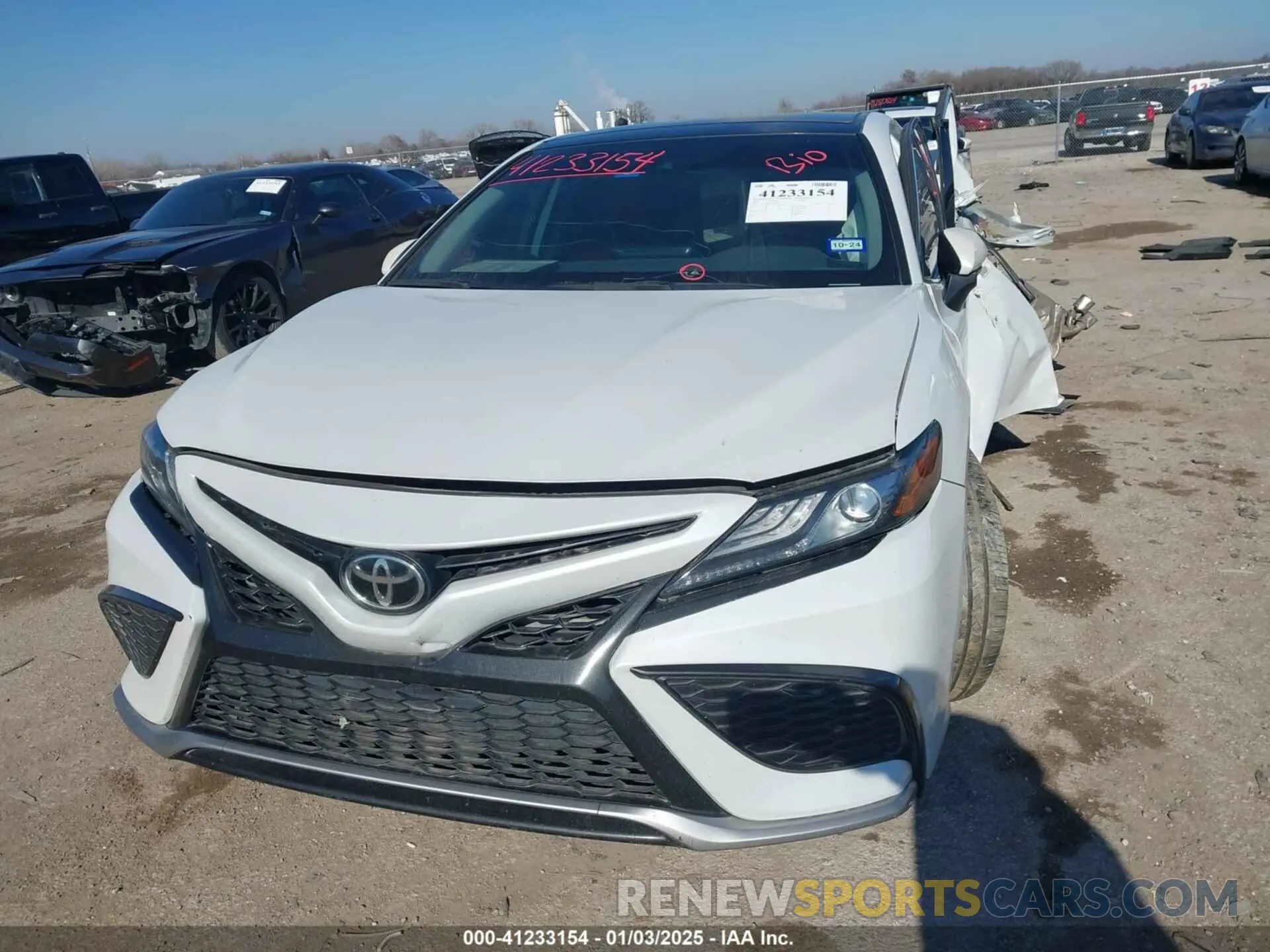 2 Photograph of a damaged car 4T1K61AK0MU584729 TOYOTA CAMRY 2021