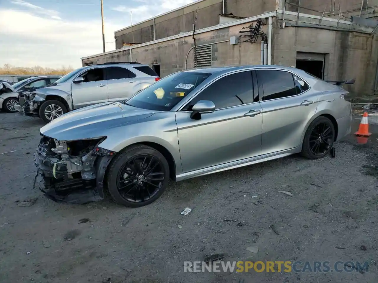 1 Photograph of a damaged car 4T1K61AK0MU611847 TOYOTA CAMRY 2021