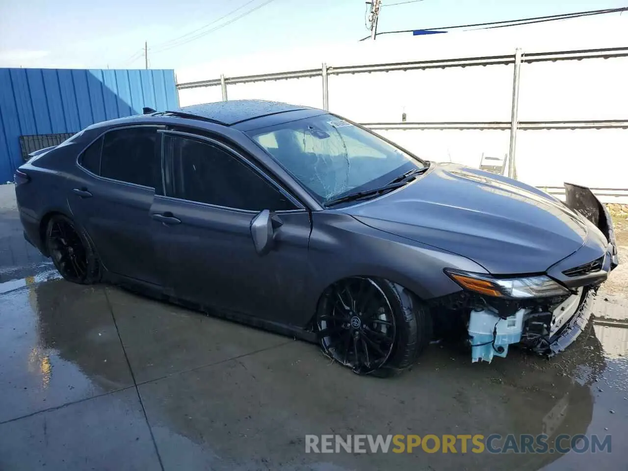 4 Photograph of a damaged car 4T1K61AK1MU417232 TOYOTA CAMRY 2021