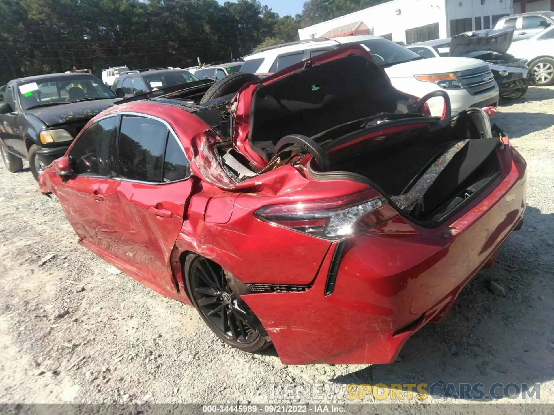 3 Photograph of a damaged car 4T1K61AK1MU428683 TOYOTA CAMRY 2021