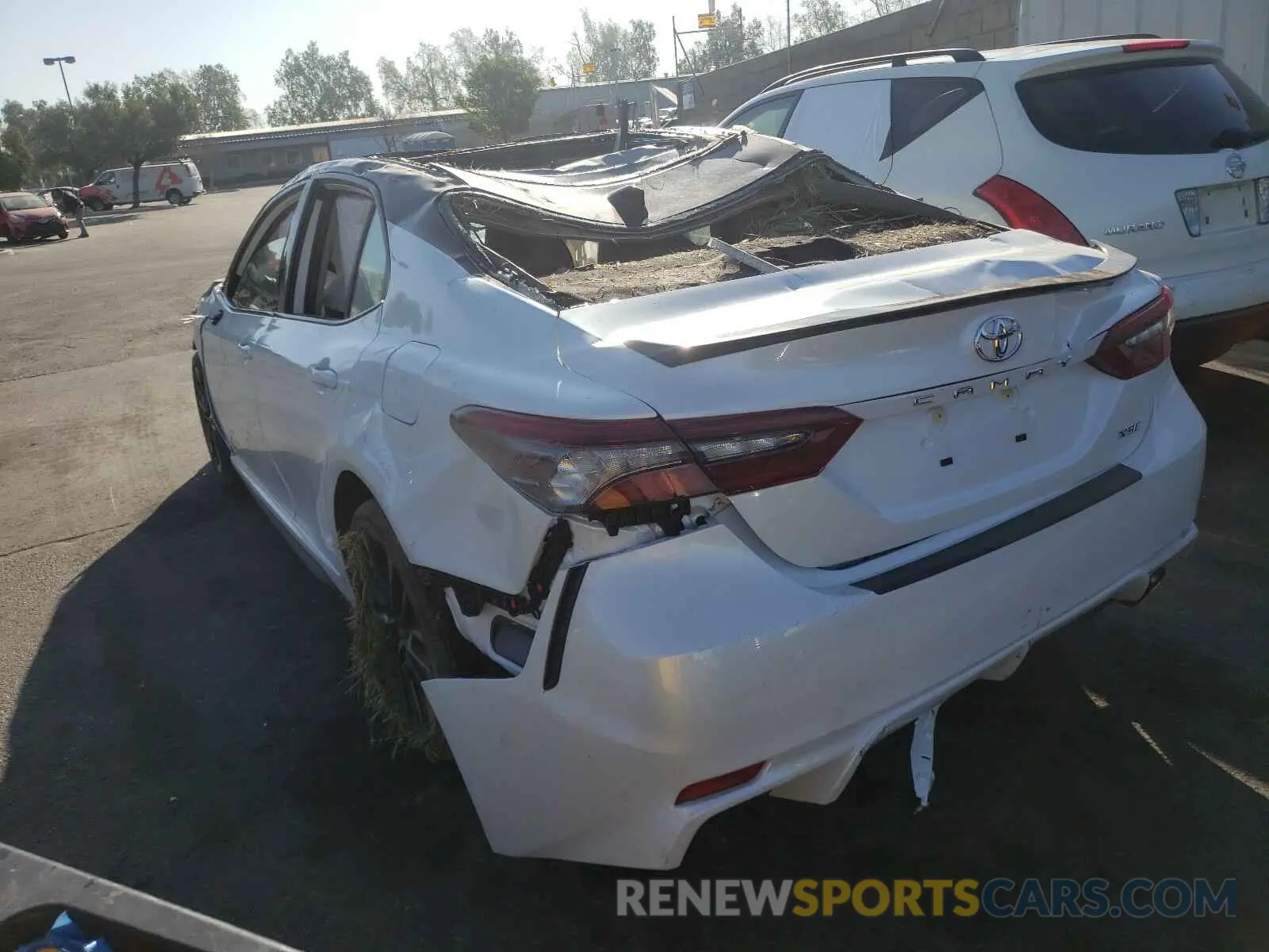 3 Photograph of a damaged car 4T1K61AK1MU441031 TOYOTA CAMRY 2021
