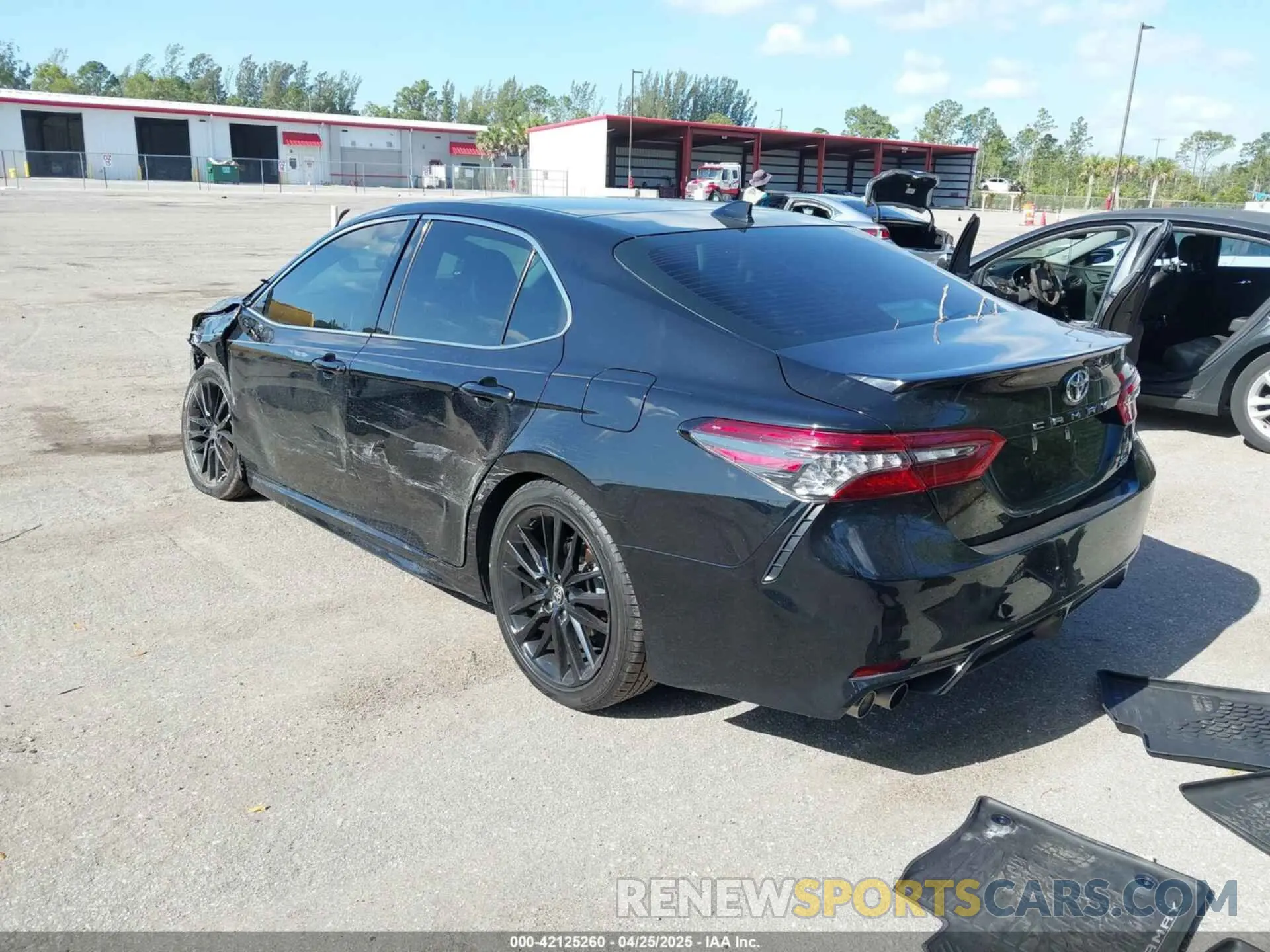 3 Photograph of a damaged car 4T1K61AK1MU454118 TOYOTA CAMRY 2021
