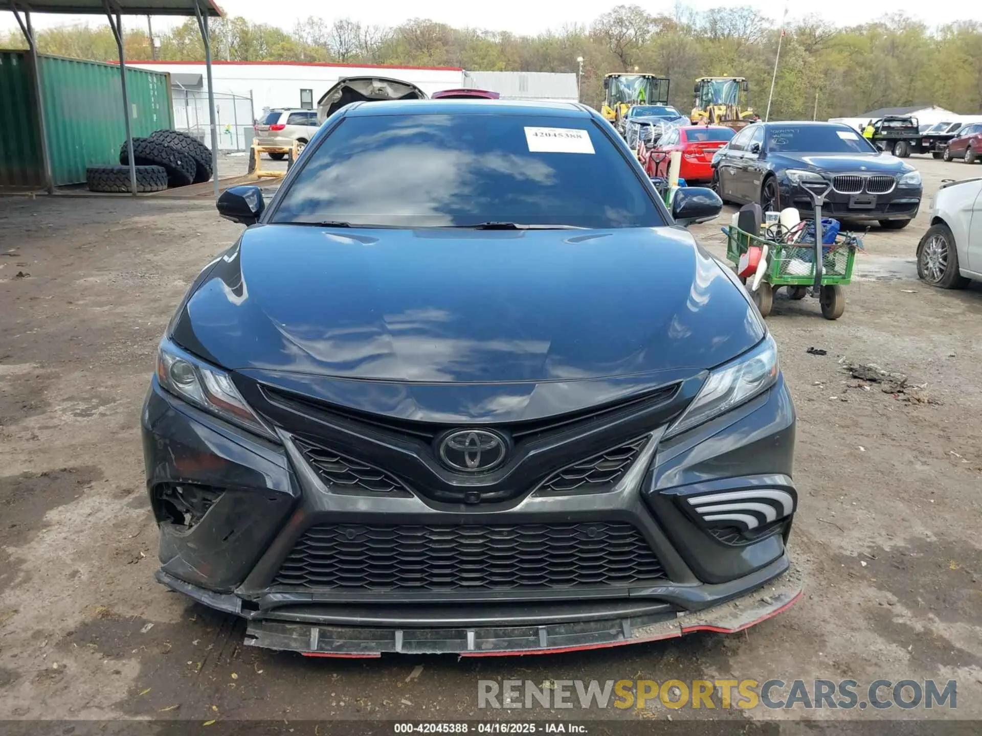 12 Photograph of a damaged car 4T1K61AK1MU460047 TOYOTA CAMRY 2021