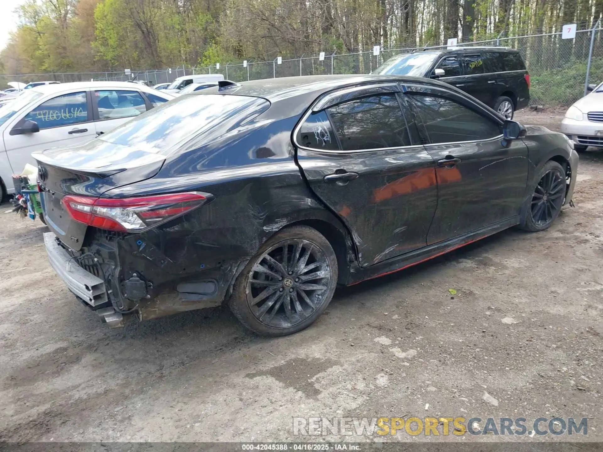 4 Photograph of a damaged car 4T1K61AK1MU460047 TOYOTA CAMRY 2021
