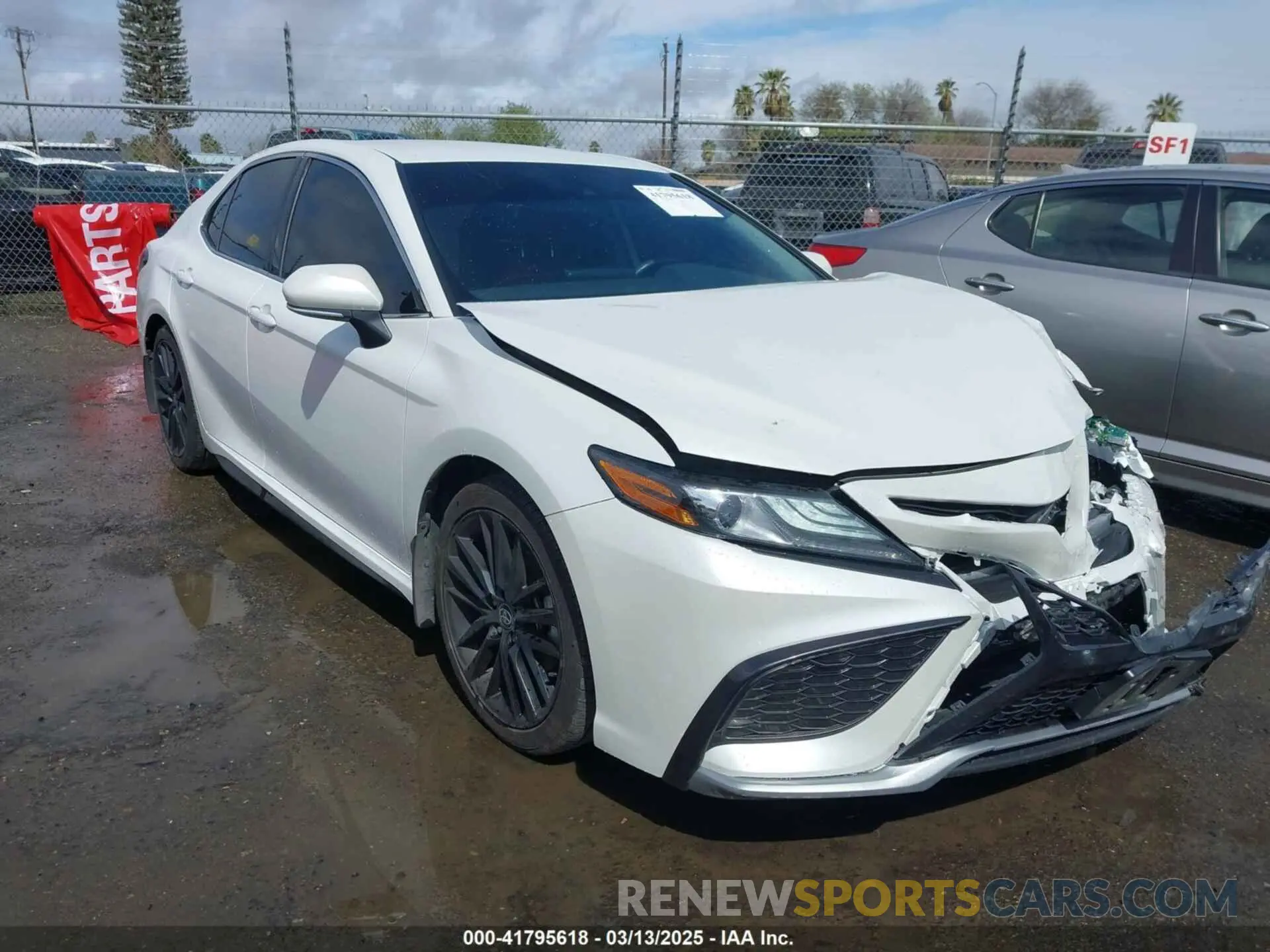 1 Photograph of a damaged car 4T1K61AK1MU495283 TOYOTA CAMRY 2021
