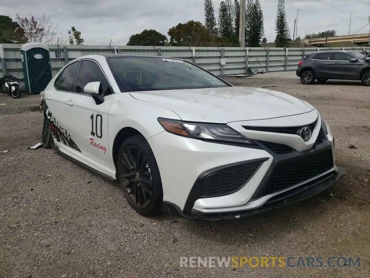 1 Photograph of a damaged car 4T1K61AK1MU514561 TOYOTA CAMRY 2021