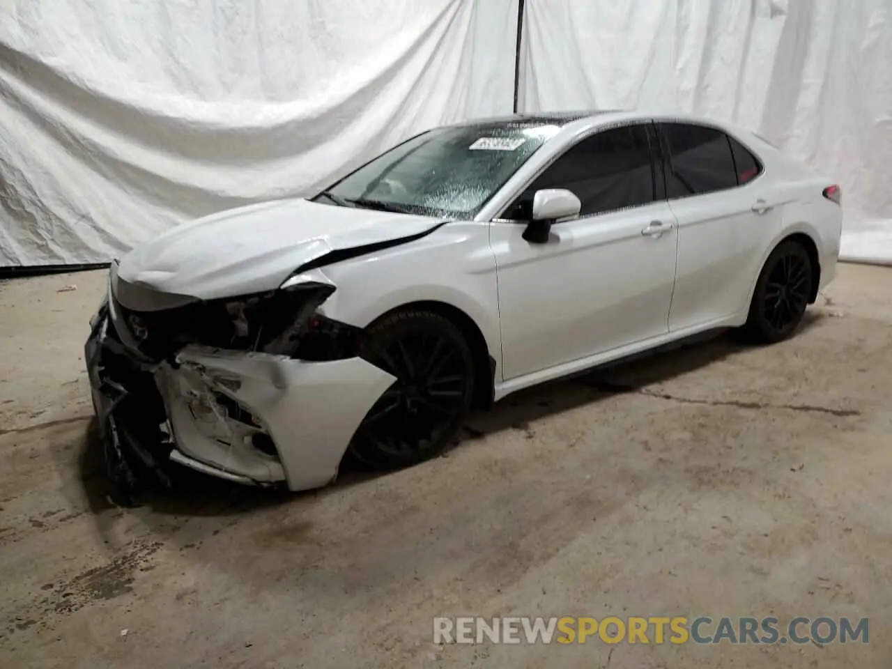 1 Photograph of a damaged car 4T1K61AK1MU532798 TOYOTA CAMRY 2021