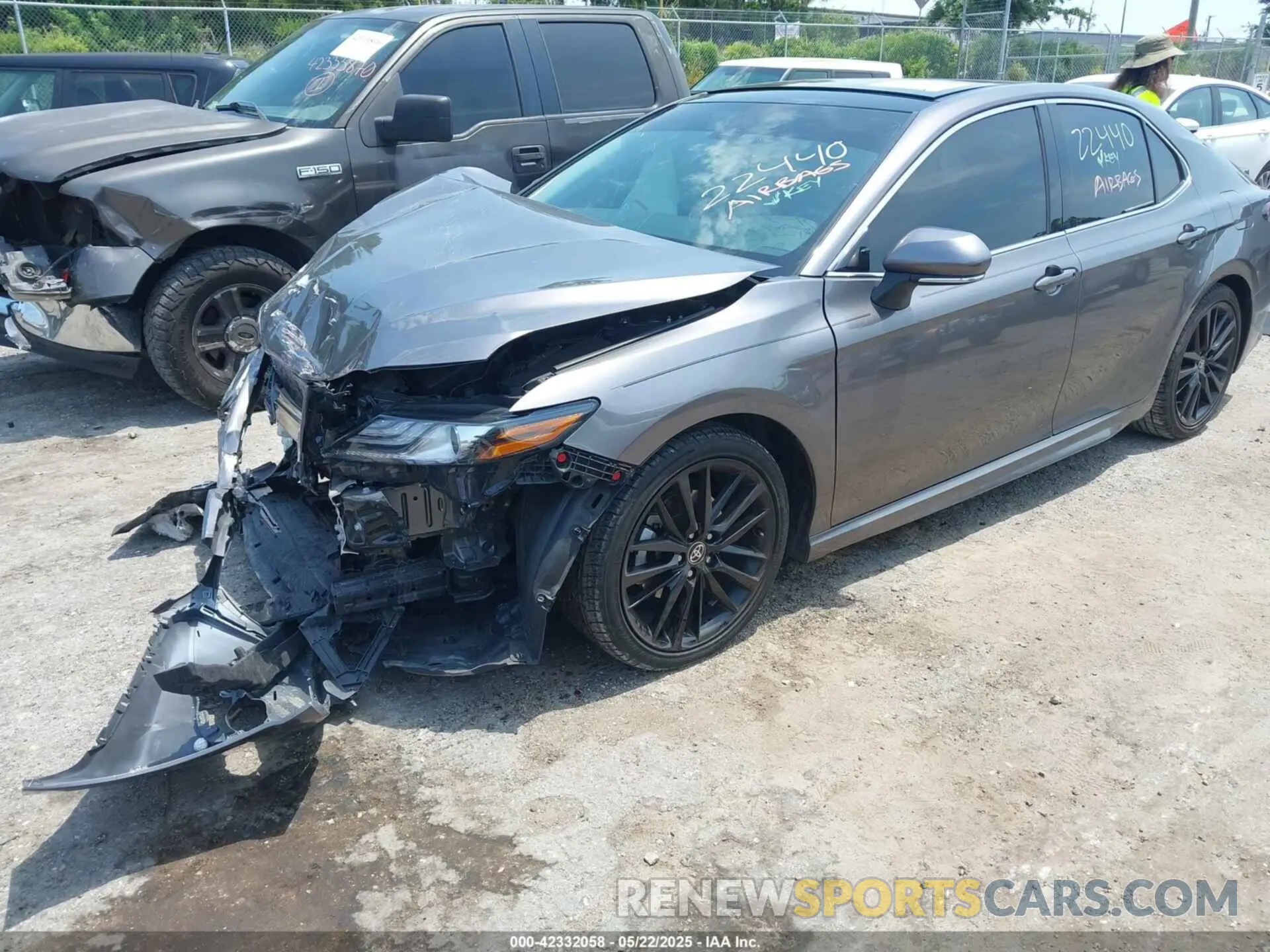 2 Photograph of a damaged car 4T1K61AK1MU560049 TOYOTA CAMRY 2021