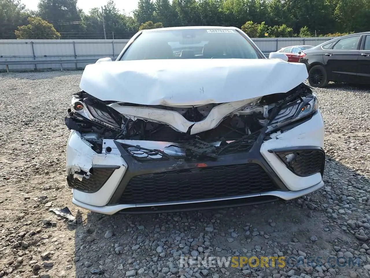 5 Photograph of a damaged car 4T1K61AK1MU569799 TOYOTA CAMRY 2021
