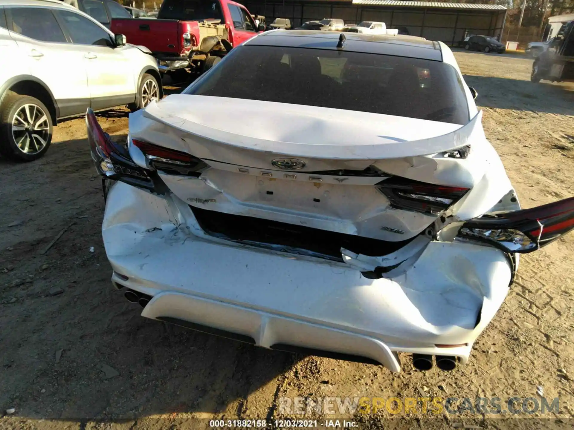 6 Photograph of a damaged car 4T1K61AK1MU570161 TOYOTA CAMRY 2021