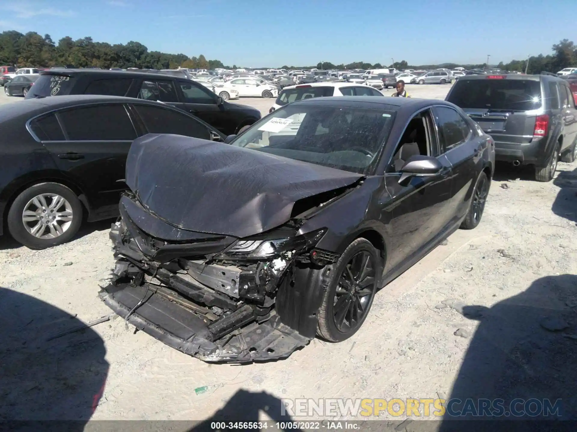 2 Photograph of a damaged car 4T1K61AK1MU585016 TOYOTA CAMRY 2021