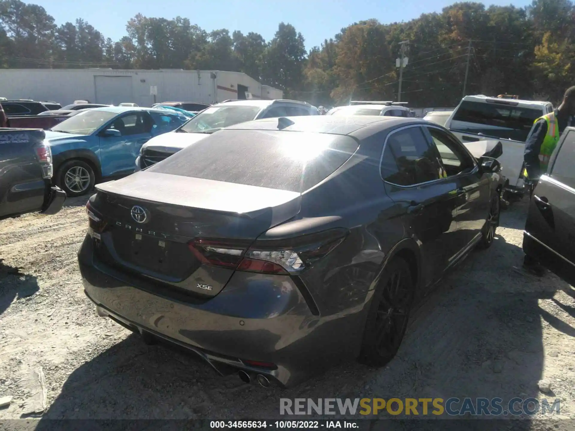 4 Photograph of a damaged car 4T1K61AK1MU585016 TOYOTA CAMRY 2021