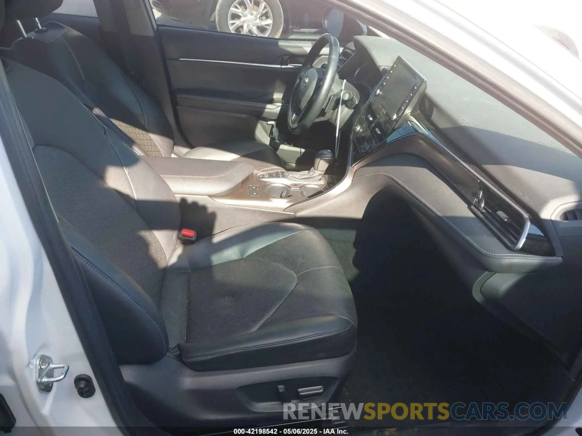 5 Photograph of a damaged car 4T1K61AK1MU590961 TOYOTA CAMRY 2021