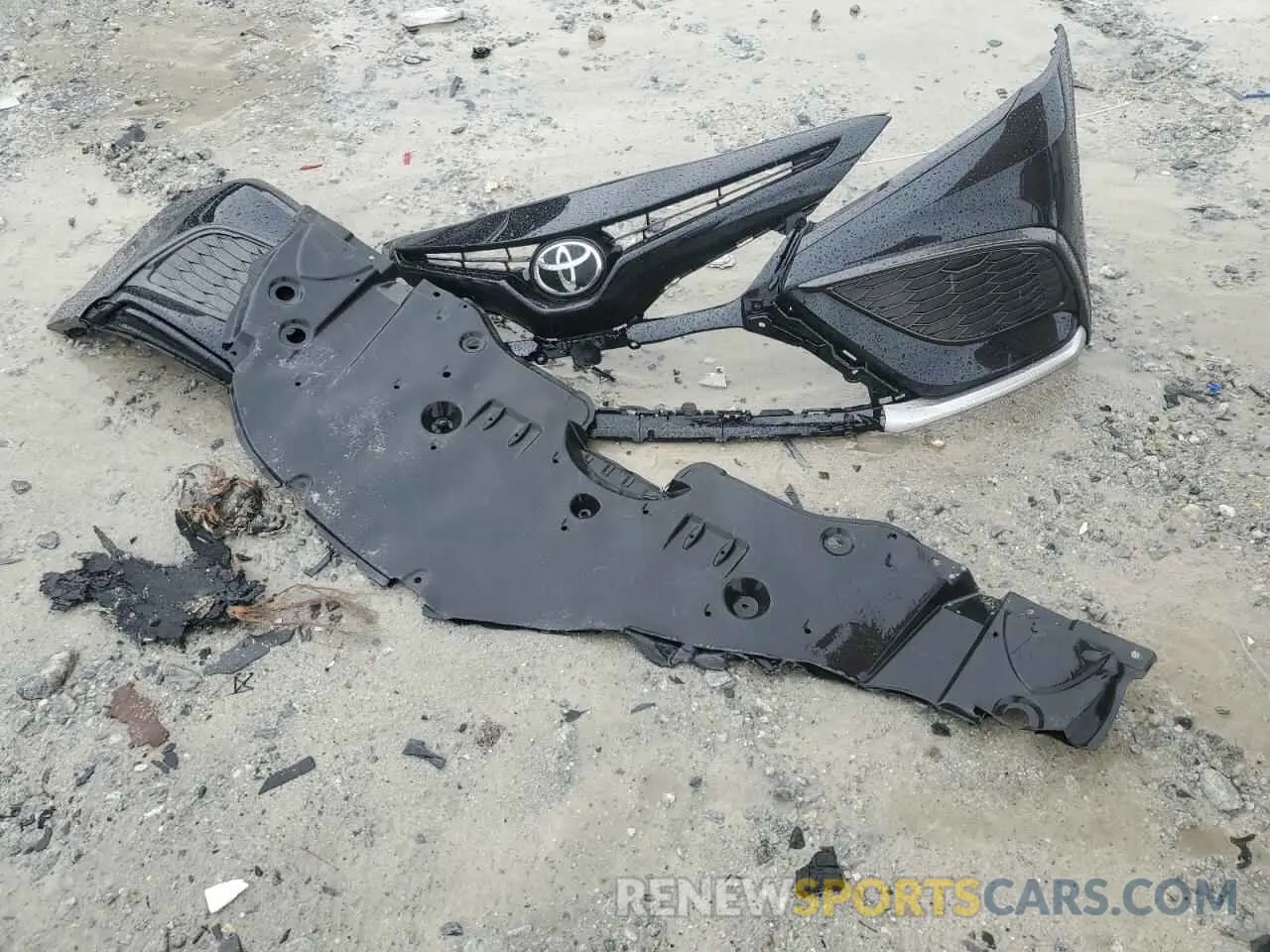 12 Photograph of a damaged car 4T1K61AK2MU412590 TOYOTA CAMRY 2021