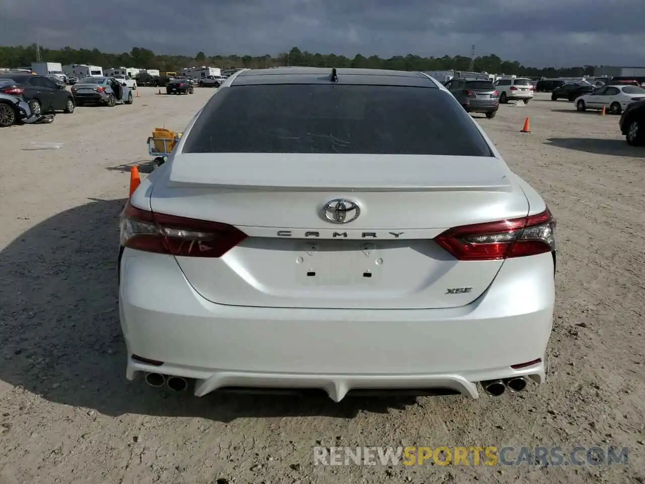 6 Photograph of a damaged car 4T1K61AK2MU414713 TOYOTA CAMRY 2021