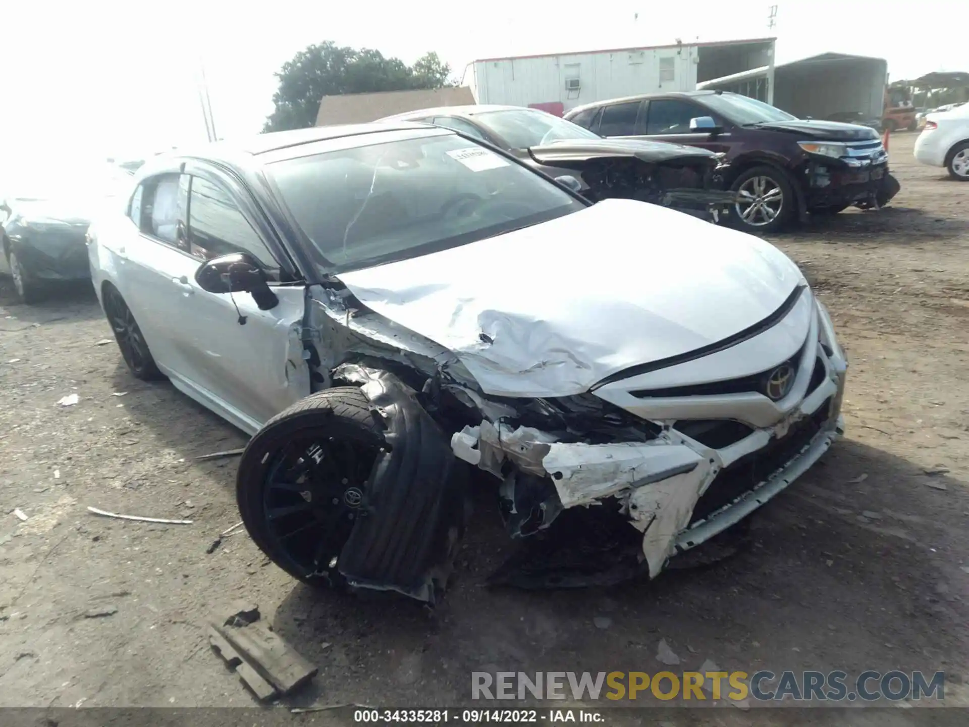 1 Photograph of a damaged car 4T1K61AK2MU422018 TOYOTA CAMRY 2021