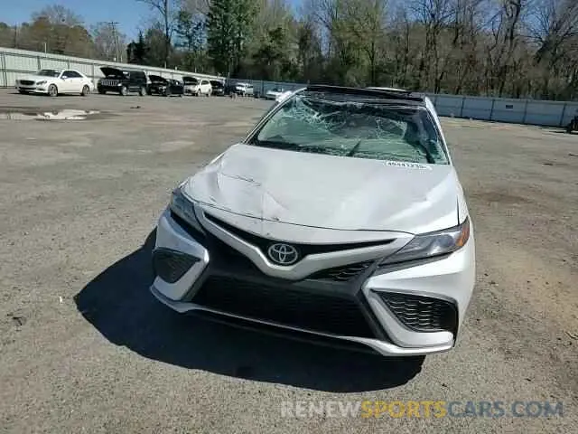 10 Photograph of a damaged car 4T1K61AK2MU520711 TOYOTA CAMRY 2021
