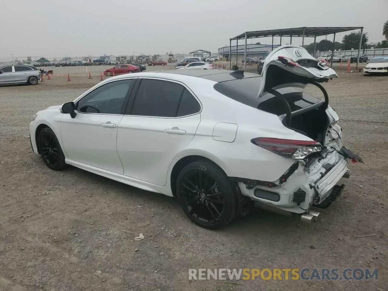 2 Photograph of a damaged car 4T1K61AK2MU585512 TOYOTA CAMRY 2021
