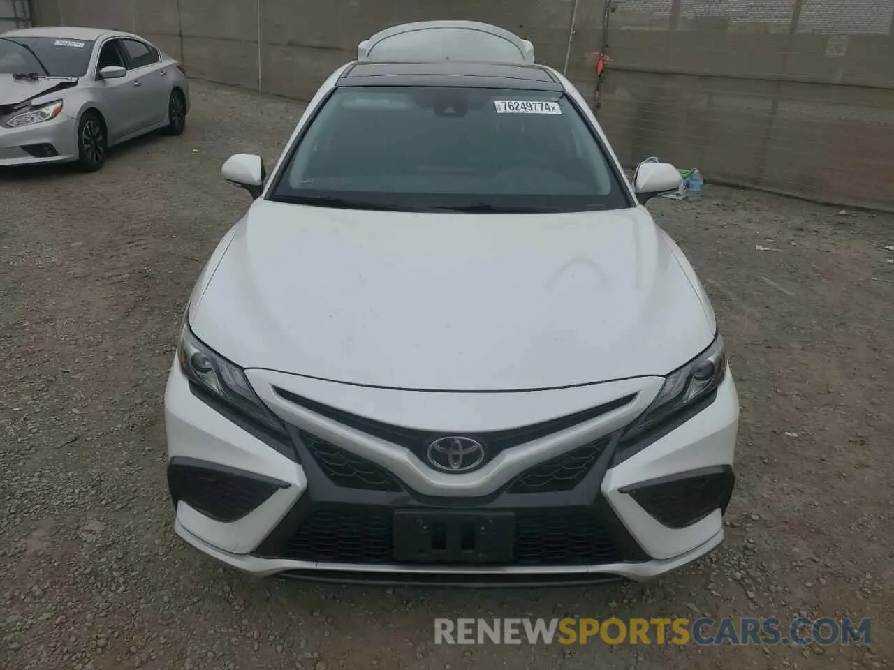 5 Photograph of a damaged car 4T1K61AK2MU585512 TOYOTA CAMRY 2021