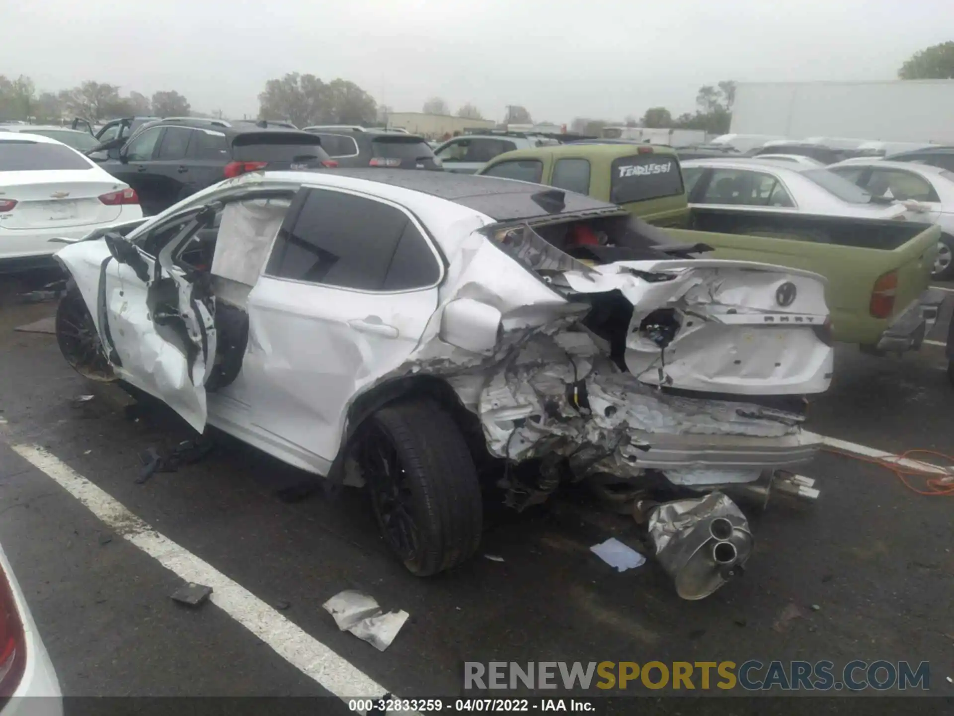 3 Photograph of a damaged car 4T1K61AK2MU604205 TOYOTA CAMRY 2021