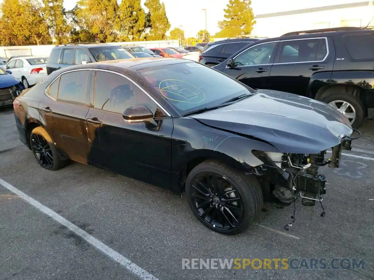 4 Photograph of a damaged car 4T1K61AK2MU604589 TOYOTA CAMRY 2021