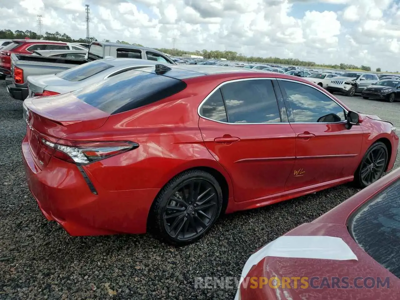 3 Photograph of a damaged car 4T1K61AK3MU421489 TOYOTA CAMRY 2021