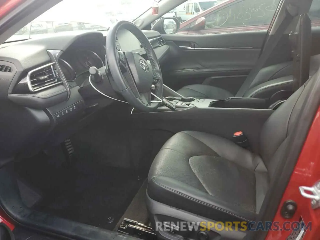 7 Photograph of a damaged car 4T1K61AK3MU421489 TOYOTA CAMRY 2021