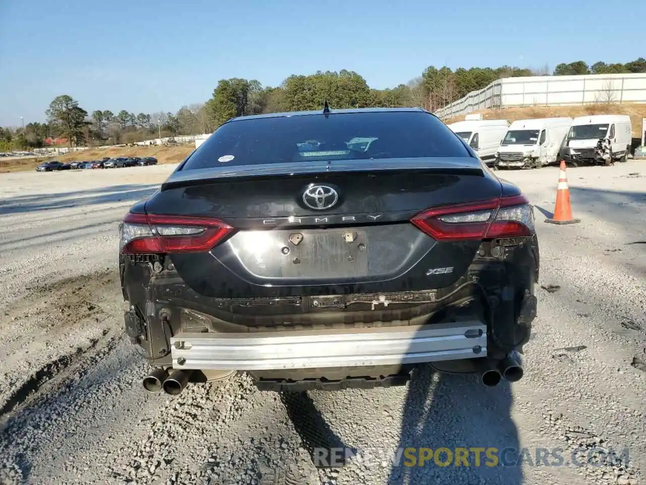 6 Photograph of a damaged car 4T1K61AK3MU464049 TOYOTA CAMRY 2021