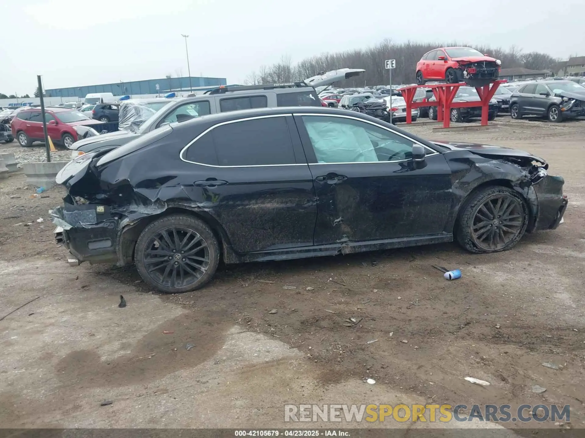 12 Photograph of a damaged car 4T1K61AK3MU467498 TOYOTA CAMRY 2021