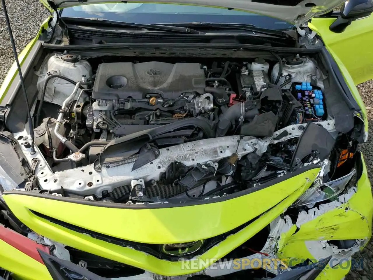 11 Photograph of a damaged car 4T1K61AK3MU489209 TOYOTA CAMRY 2021
