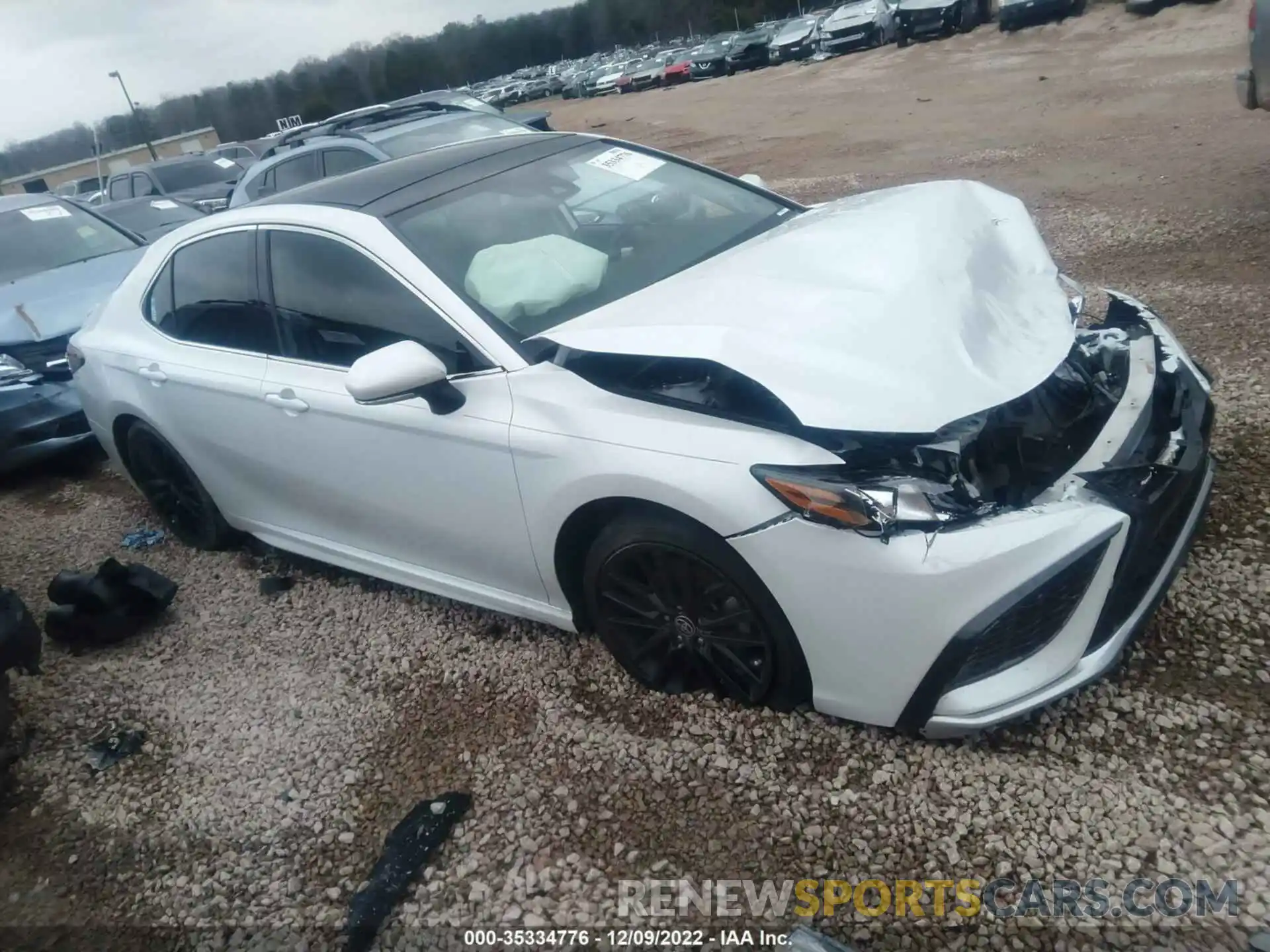 1 Photograph of a damaged car 4T1K61AK3MU511712 TOYOTA CAMRY 2021