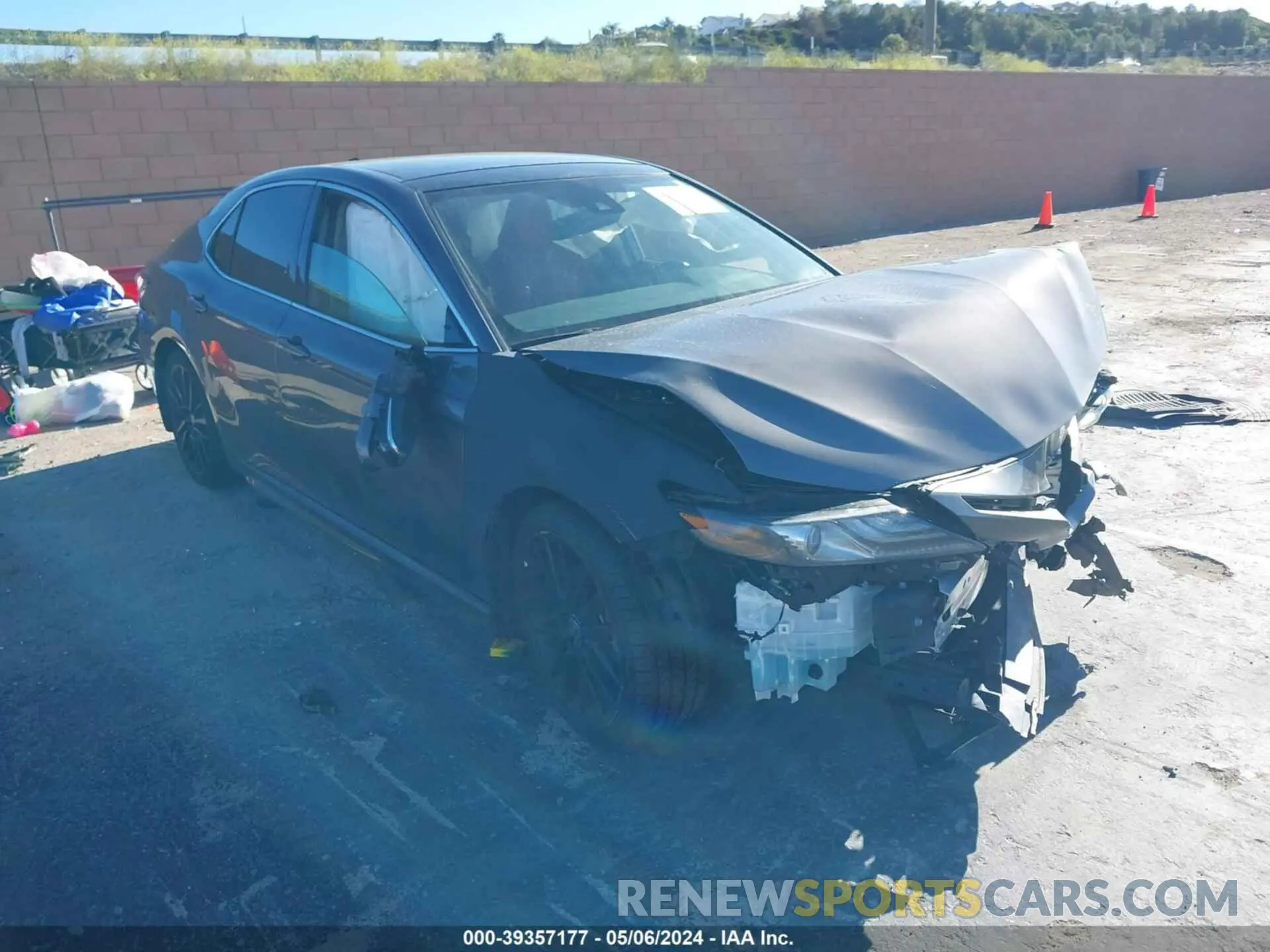 1 Photograph of a damaged car 4T1K61AK3MU531751 TOYOTA CAMRY 2021