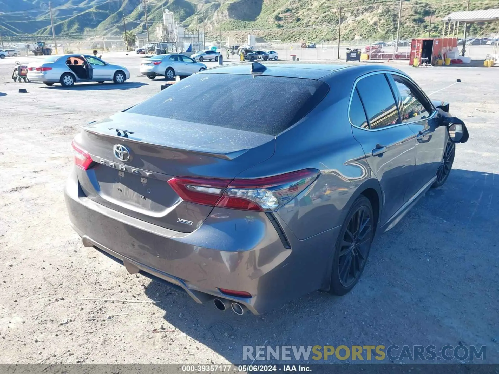 4 Photograph of a damaged car 4T1K61AK3MU531751 TOYOTA CAMRY 2021