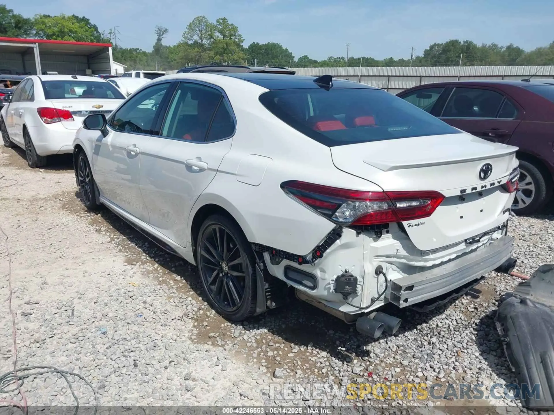 3 Photograph of a damaged car 4T1K61AK3MU542720 TOYOTA CAMRY 2021