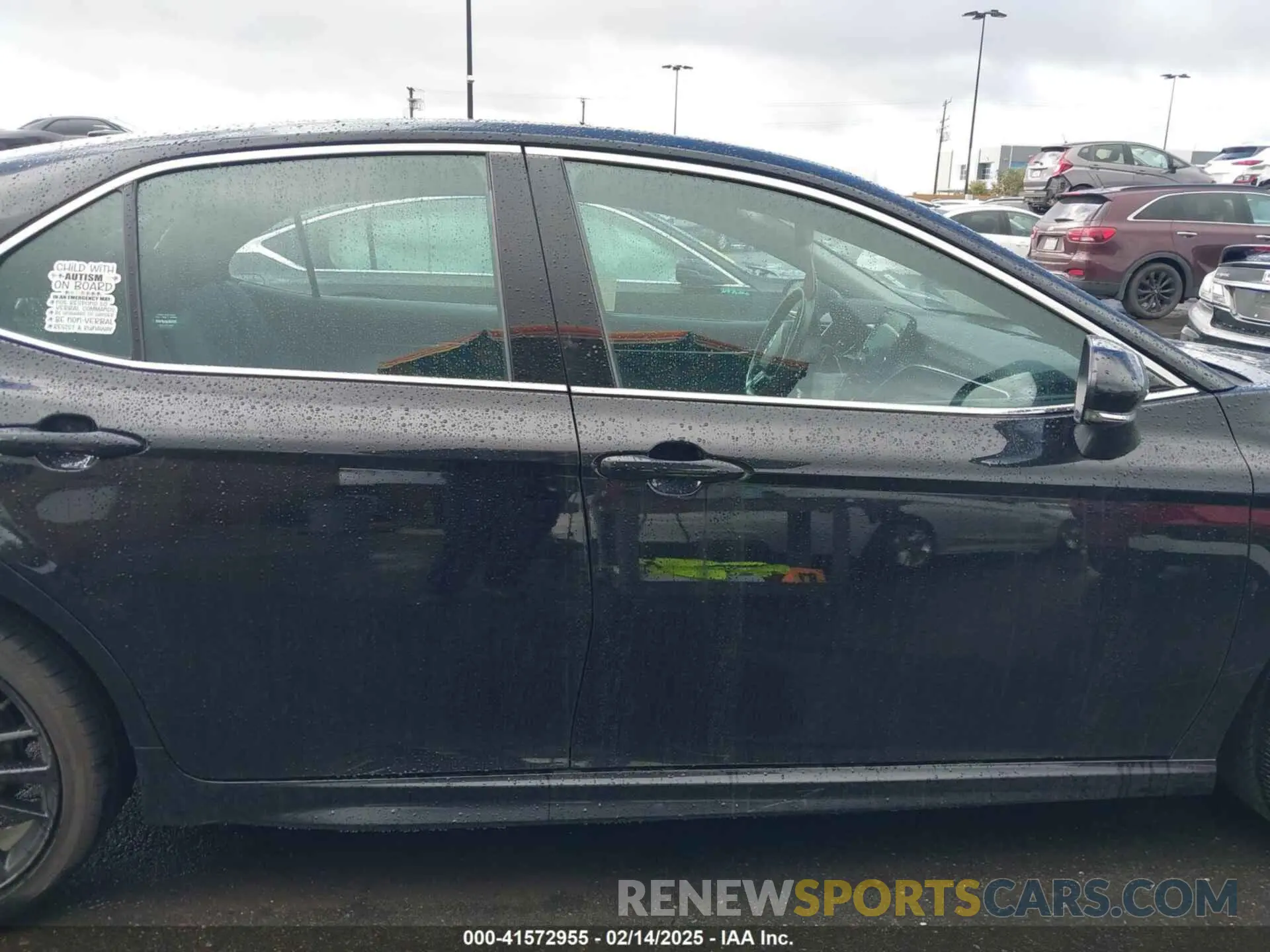 13 Photograph of a damaged car 4T1K61AK3MU614869 TOYOTA CAMRY 2021