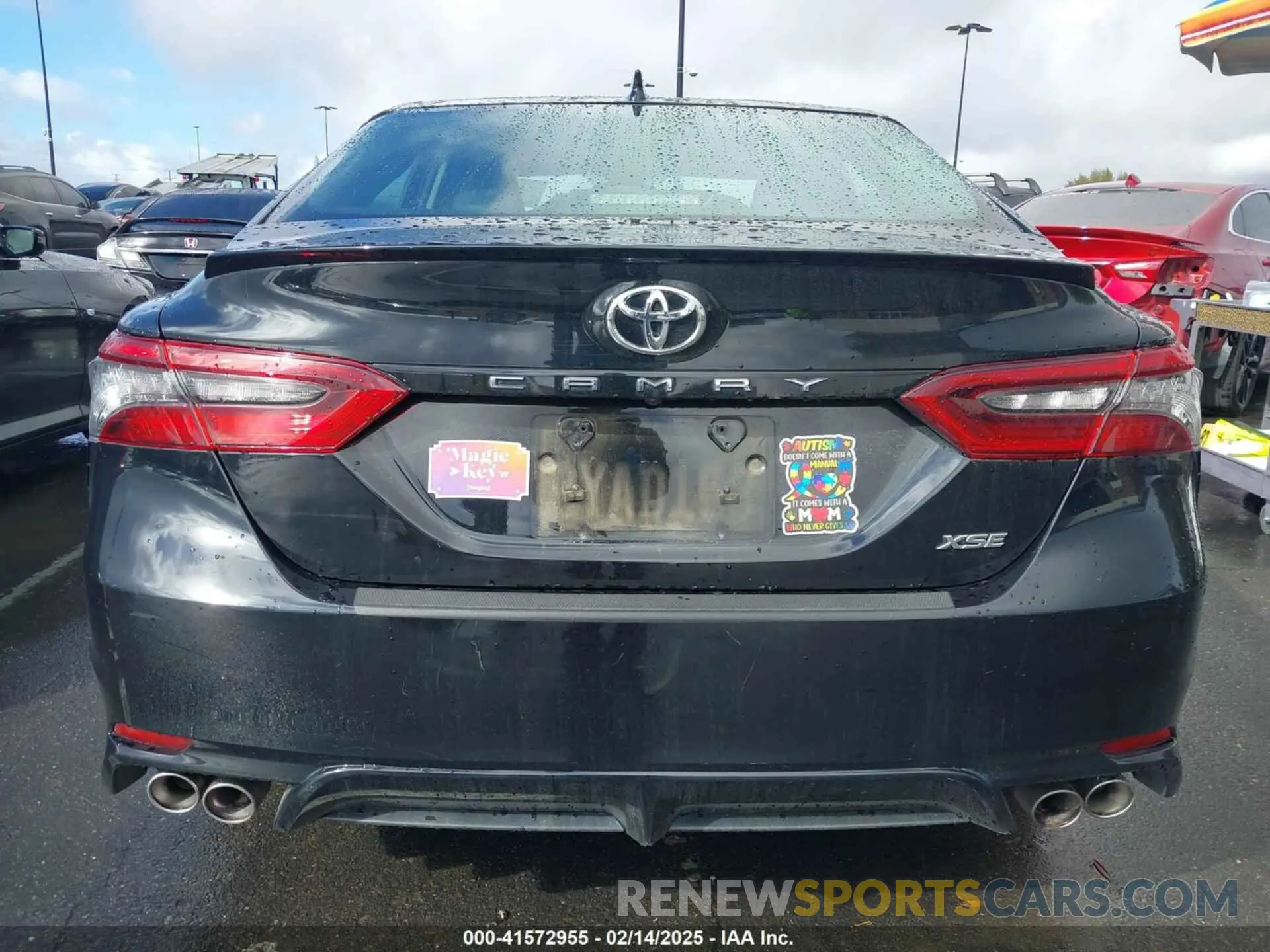 16 Photograph of a damaged car 4T1K61AK3MU614869 TOYOTA CAMRY 2021