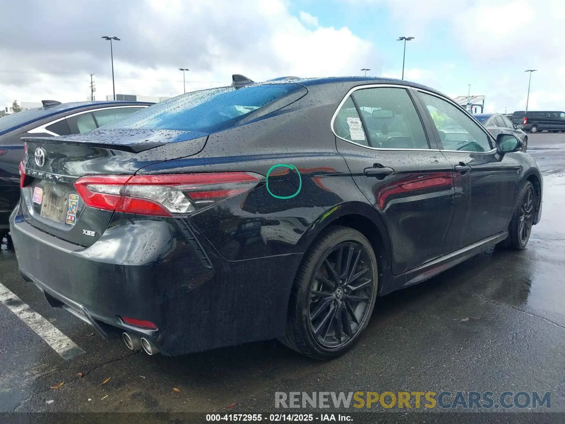 4 Photograph of a damaged car 4T1K61AK3MU614869 TOYOTA CAMRY 2021