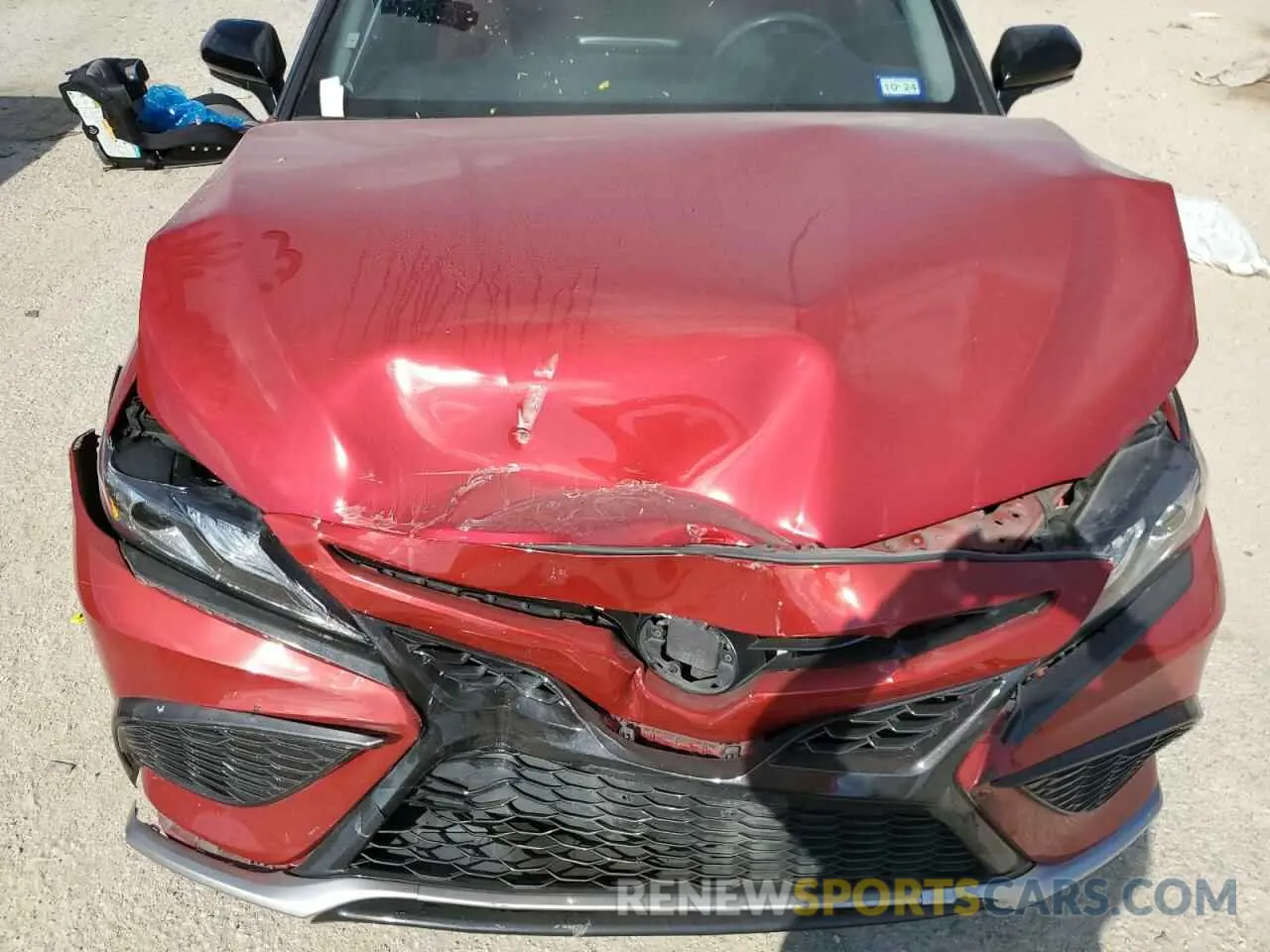 11 Photograph of a damaged car 4T1K61AK4MU405088 TOYOTA CAMRY 2021