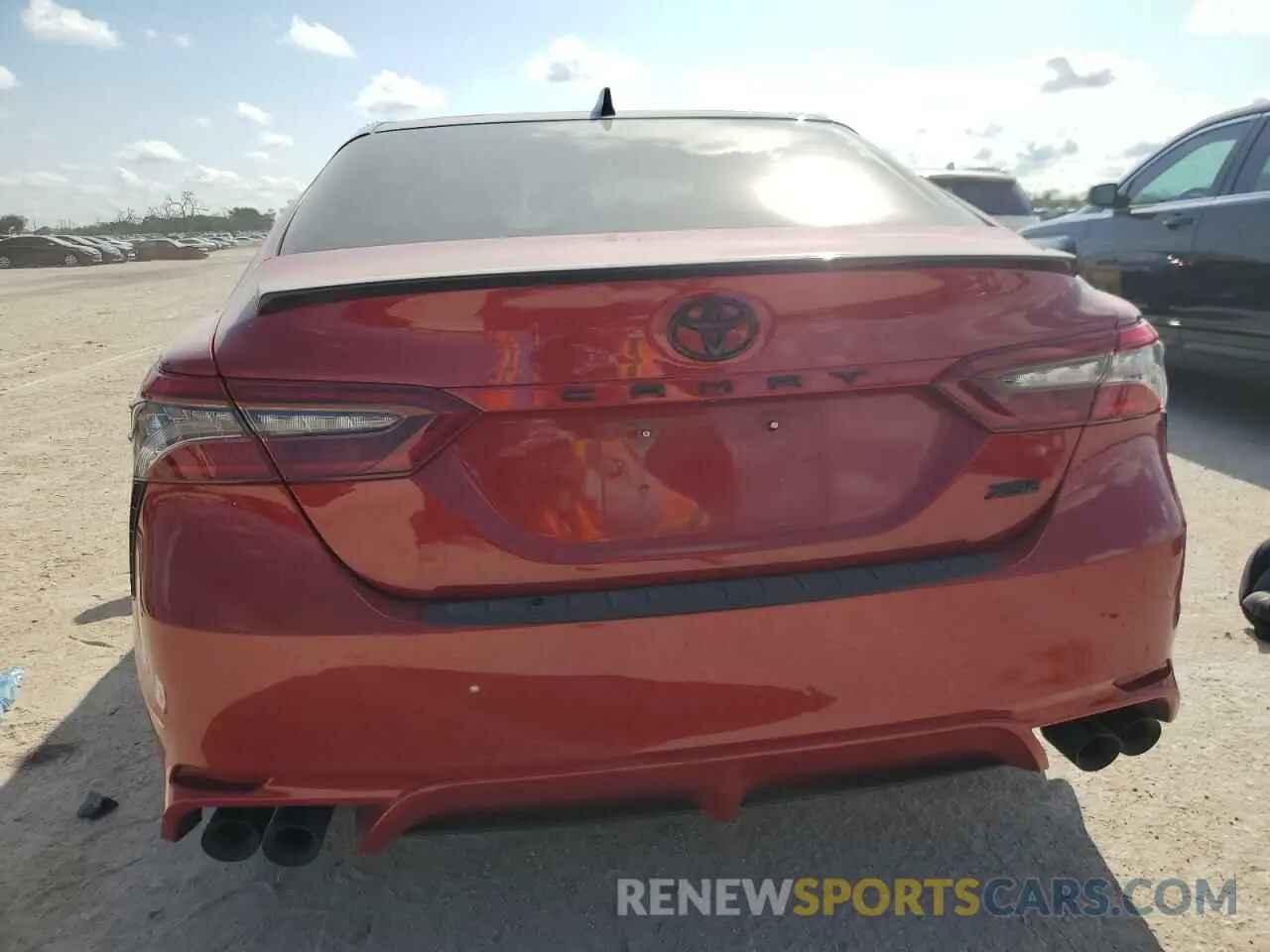 6 Photograph of a damaged car 4T1K61AK4MU405088 TOYOTA CAMRY 2021