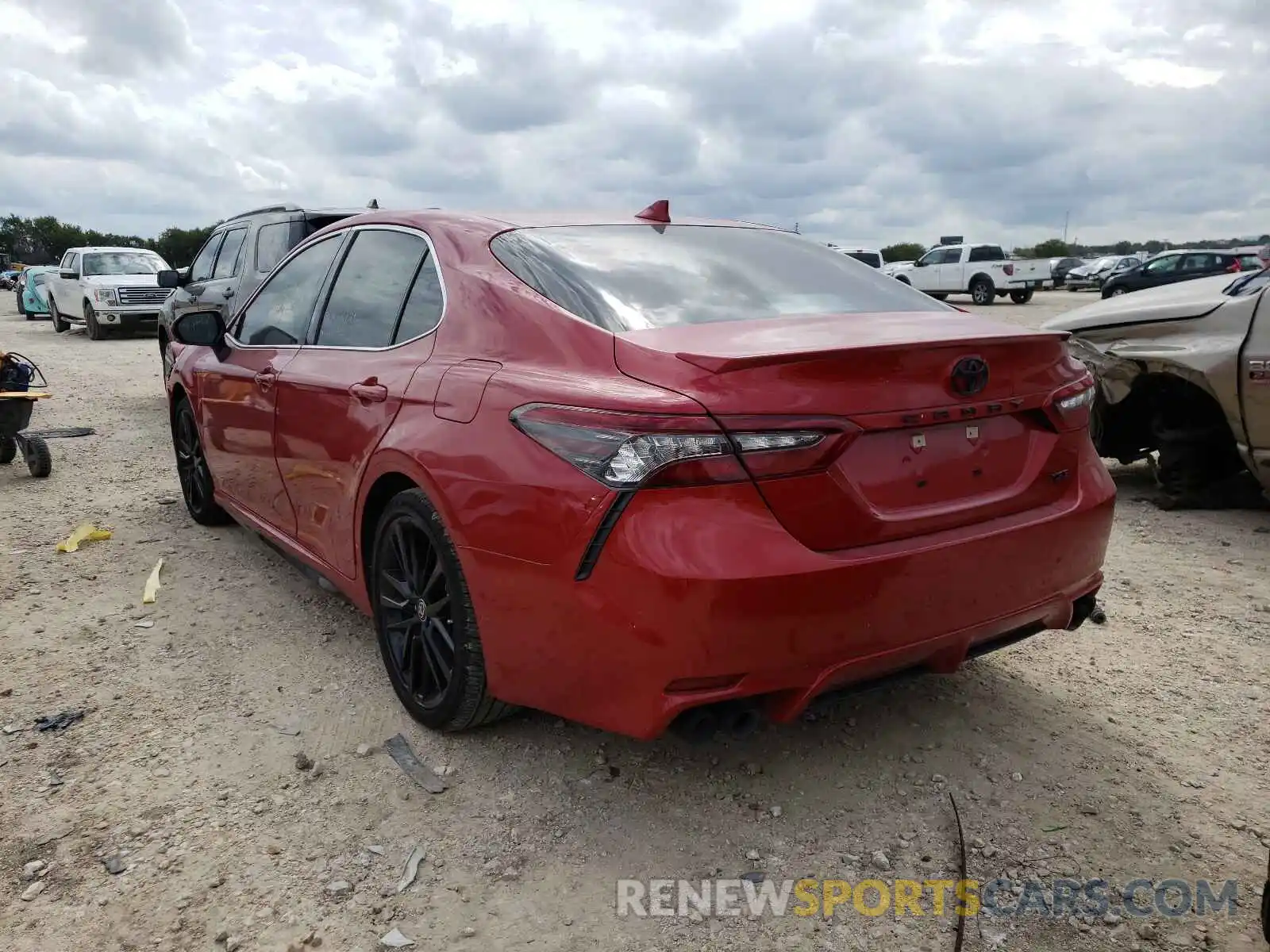 3 Photograph of a damaged car 4T1K61AK4MU414339 TOYOTA CAMRY 2021