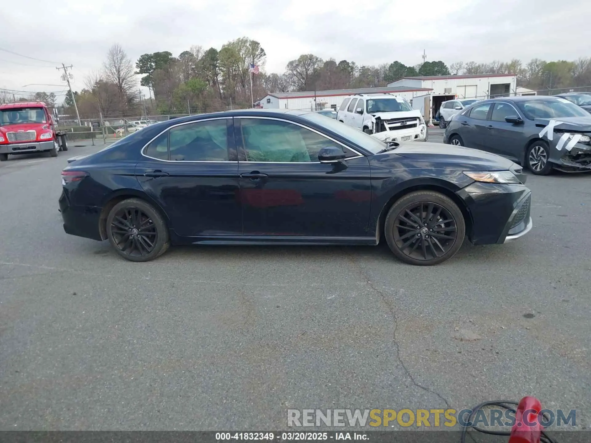 12 Photograph of a damaged car 4T1K61AK4MU418178 TOYOTA CAMRY 2021