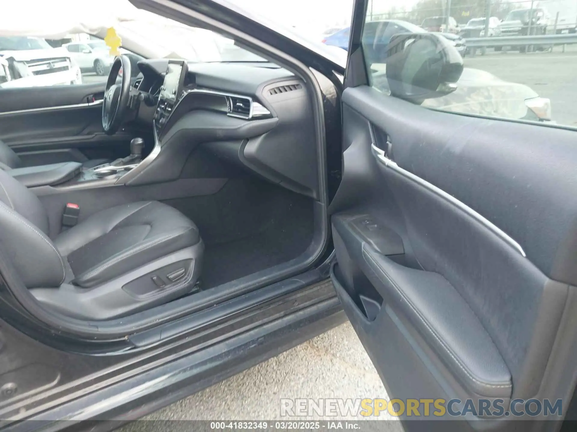 5 Photograph of a damaged car 4T1K61AK4MU418178 TOYOTA CAMRY 2021