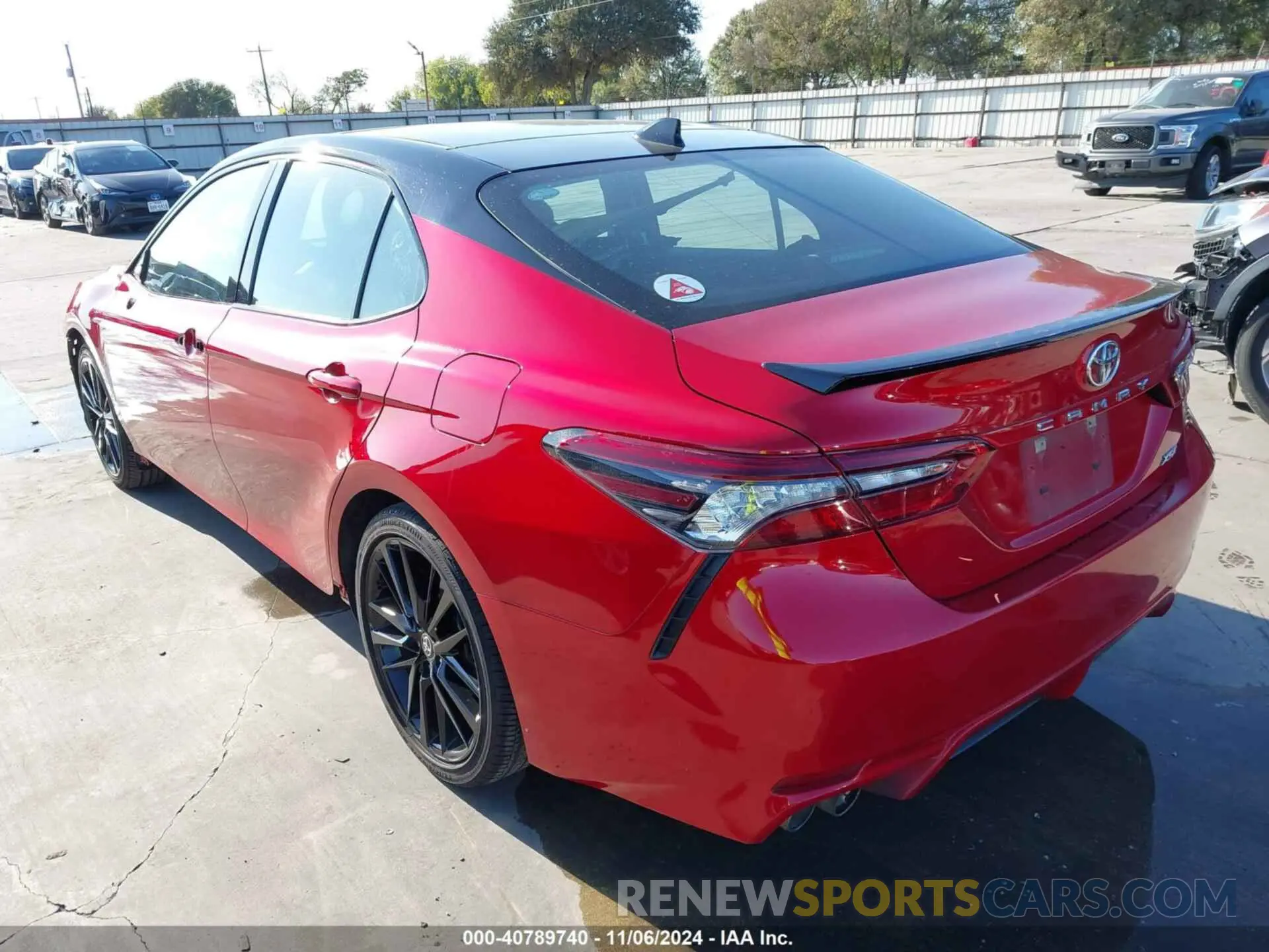 3 Photograph of a damaged car 4T1K61AK4MU418200 TOYOTA CAMRY 2021