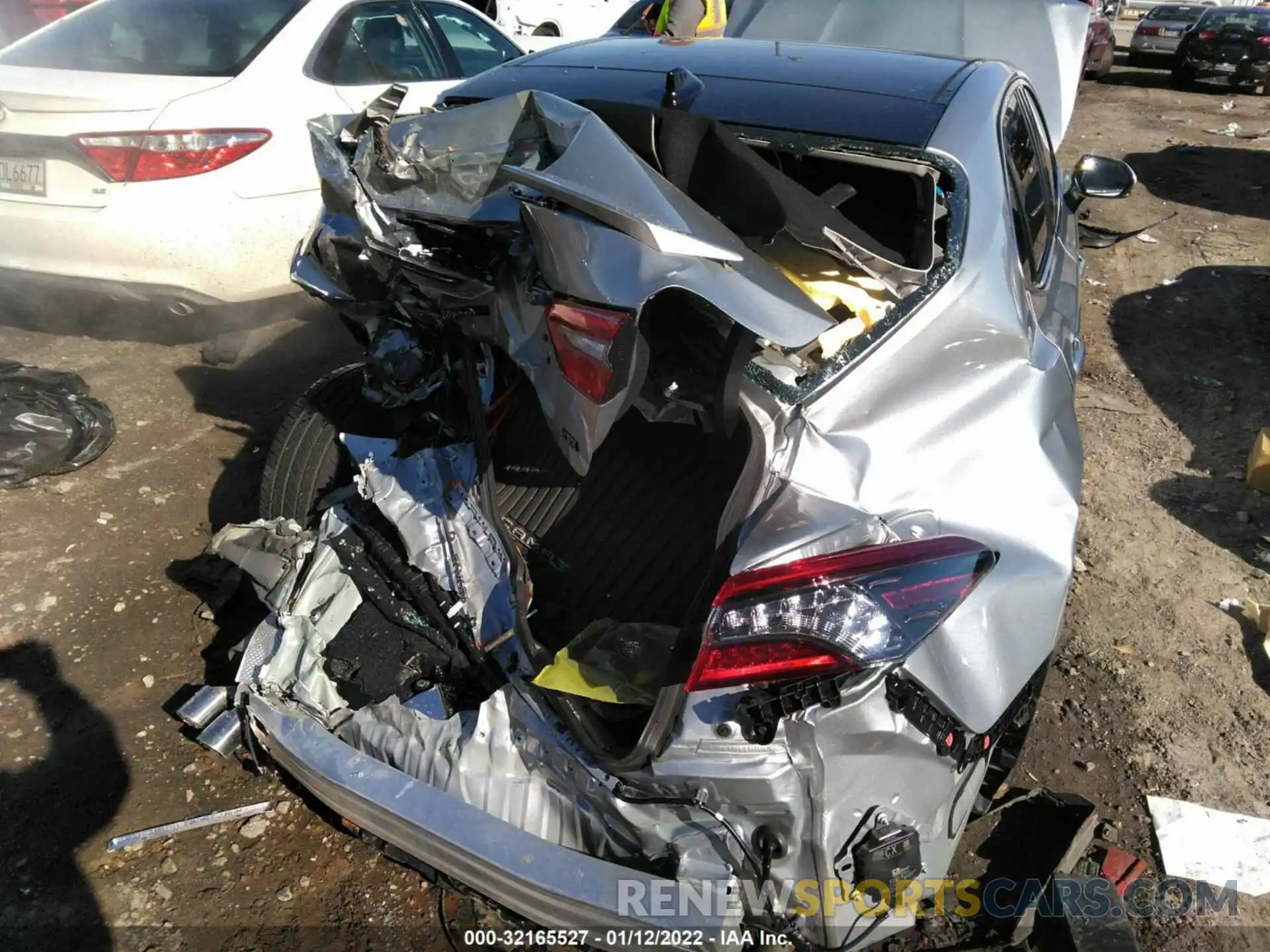 6 Photograph of a damaged car 4T1K61AK4MU419542 TOYOTA CAMRY 2021